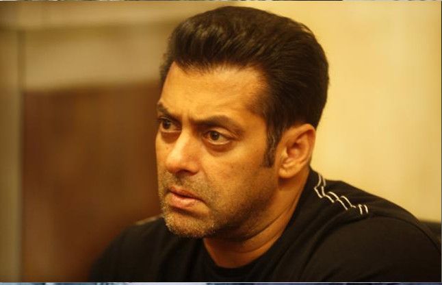 salman khan VIDEO: एक बार फिर सलमान खान ने दिखाई अपनी दरियादिली, तारीफ कर रहे लोग