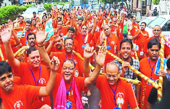 surat कांवड़ पदयात्रा में गूंजा बोल बम ताड़क
