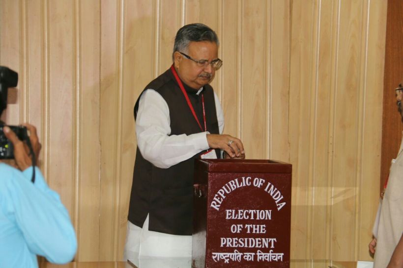 राष्ट्रपति चुनाव : 89 विधायकों ने किया मतदान, अमित जोगी नहीं पहुंचे