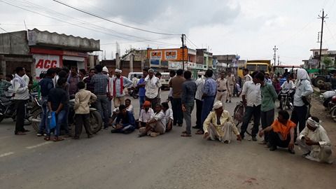 Mandsaur Kisan 30 हजार क्विंटल प्याज की सड़ांध ने रोक दी मंडी में खरीदी