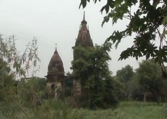 farrukhabad छोटे काशी के 200 मंन्दिर खण्डर में हुए तब्दील