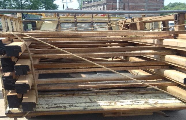 Furniture businessman trapped by a temperary bills कच्चा बिल देकर फंसा फर्नीचर व्यवसायी, विभाग ने जब्त किए कागजात