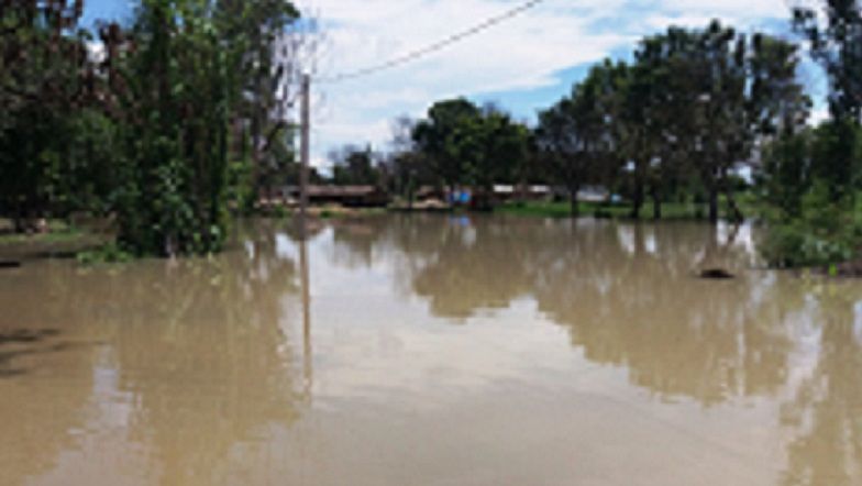 flood घाघरा के घटते जलस्तर ने मचाया जमकर उत्पात