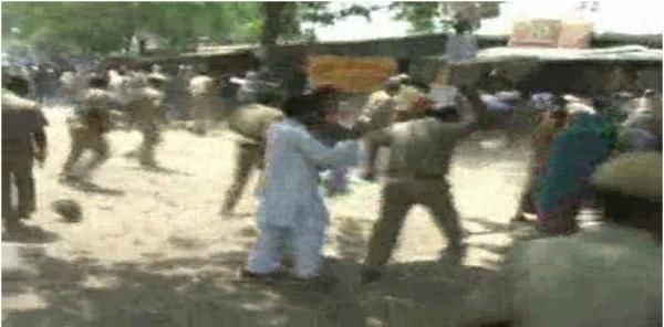 Faizabad Police थाने में मौजूद युवक को छुड़ाने गयी पब्लिक और पुलिस के बीच बवाल