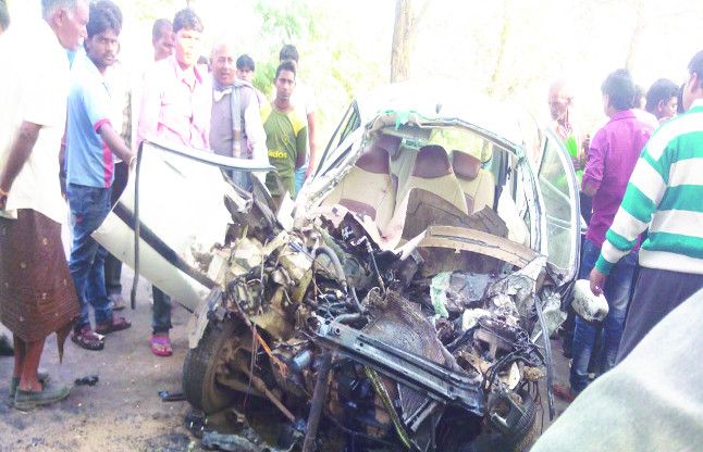369 road accidents, 382 injured, 111 killed in six सड़कें साबित हो रहीं यमलोक के द्वार : छह माह में 369 सड़क दुर्घटनाएं, 382 घायल, 111 की मौत
