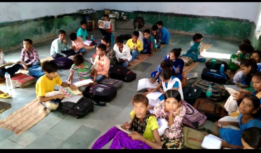 amazing school एक
मिडिल स्कूल के पास है इतनी
जमीन जानकर आप भी हैरत में पड़
जाएंगे