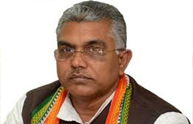 kolkata news अपनी कमियों पर पर्दा डाल रही हैं ममता- घोष