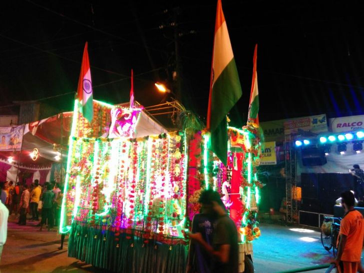 kanwar रात 12 बजे भी भाेले के भक्तों का इंतजार करते हैं मुस्लिम