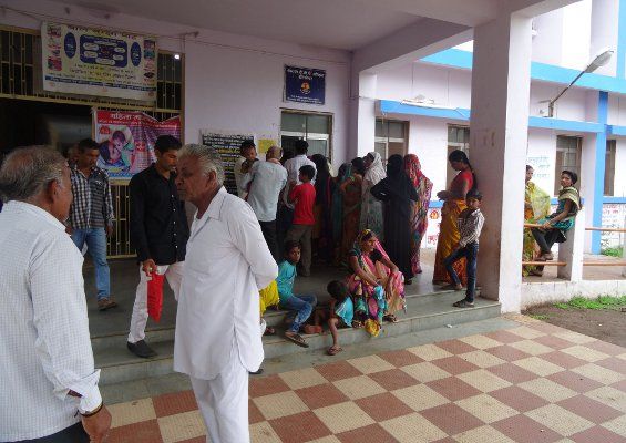 Seasonal diseases The foot मौसमी बीमारियों ने पसारे पैर