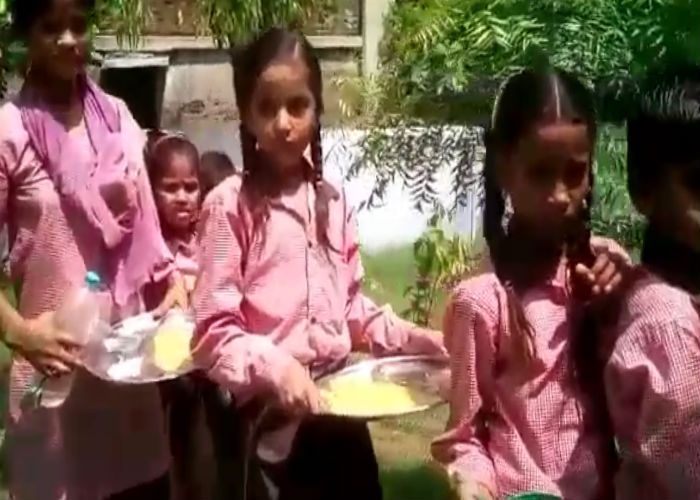 primary school teachers योगी सरकार के इस आदेश ने उड़ा दिए शिक्षकों के होश