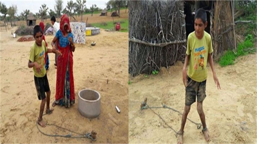 This Mother Giving Punishment To 16 Year-Old Child पिछले 12 सालों से जंजीरों में बंधा है ये लड़का, इस लड़के की कहानी आपको भावुक कर देगी!