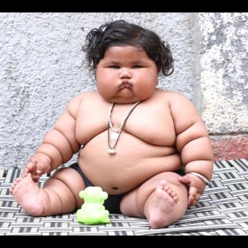 chahat, India's Heaviest Girl Child Treatment In C भारत की सबसे वजनी बच्ची का कम हो रहा है वजन, जानिए कैसे हो रहा है ये चमत्कार?