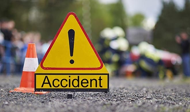 Road accident मिर्जापुर- गोपीगंज मार्ग पर ऑटो पलटा, छह घायल