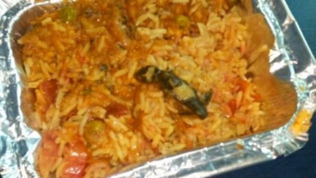 Railway food कैग की रिपोर्ट के बाद भी नहीं सुधरा रेलवे का खाना, यात्रियों को परोसी गई बिरयानी में मिली छिपकली
