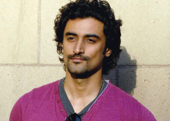 Kunal kapoor actor born 1977