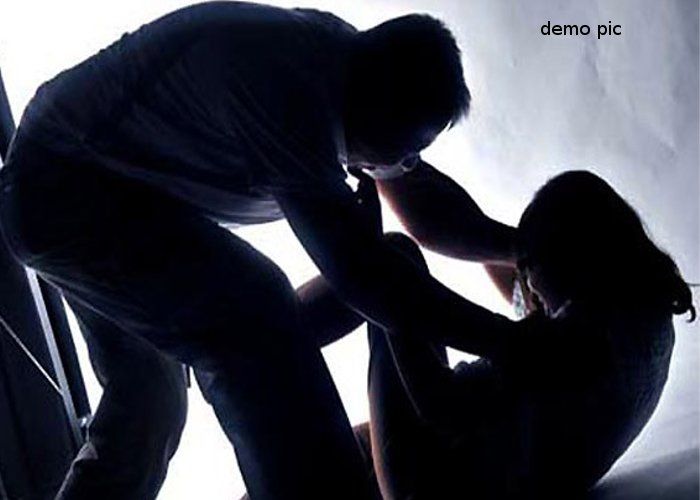 कांग्रेसी नेता के बेटे ने अश्लील वीडियो बनाकर किया रेप