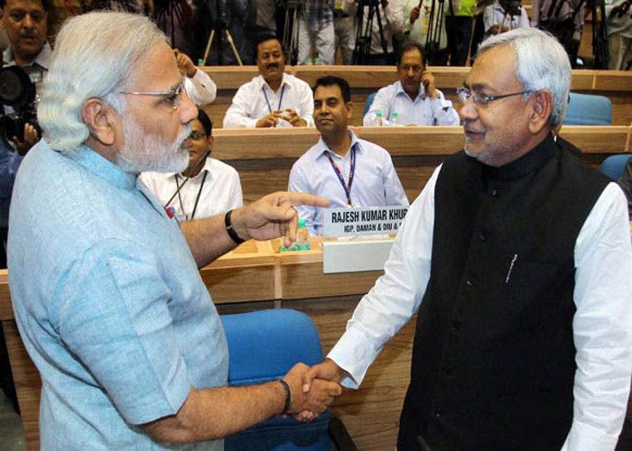बिहार CM नीतीश कुमार ने की PM मोदी से मुलाकात, कहा- जनादेश परेशान करने के लिए नहीं