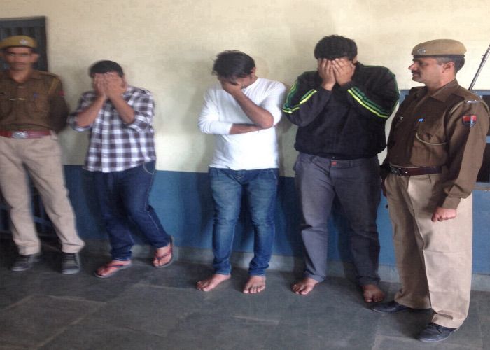 हरमाडा पुलिस की बड़ी कार्रवाई, 50 लाख की कोकीन के साथ 3 युवक गिरफ्तार