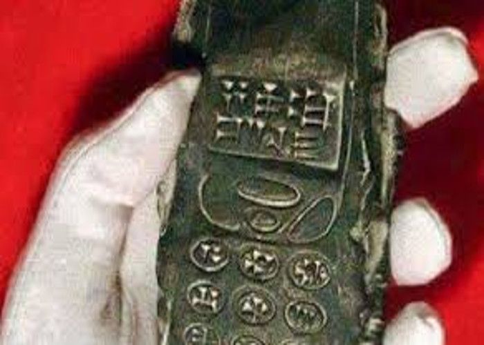 ऑस्ट्रिया: खुदाई में मिला 800 साल पुराना मोबाइल