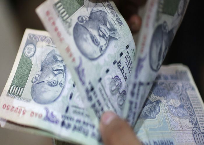 दो साल पहले आई थी सरकार, पर अब तक खाने के पैसे का इंतजार