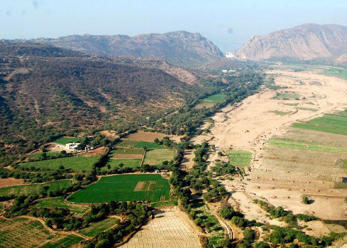 राजमहल क्षेत्र के बीसलपुर बांध के निकट वन क्षेत्र कन्जर्वेशन रिजर्व को लग रहा ग्रहण