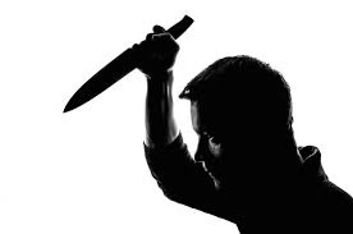 Attacked with knife on young man Hate Story- प्रेमिका को पाने के लिए सूली पर चढ़ा दिया अपना Future