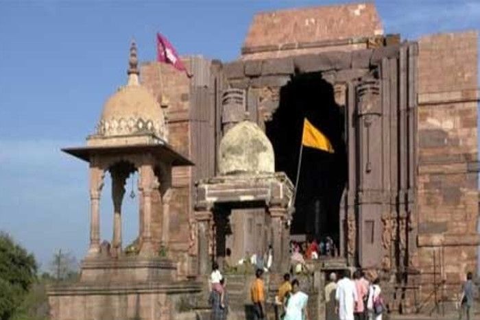 बाबरा भूत ने एक ही रात में बनाया था यह मंदिर!
