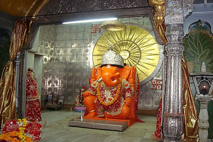 बुधवार को करें ये अचूक उपाय, मिलेगा मनवांछित फल