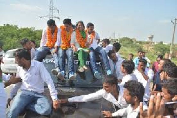 student election छात्रसंघ चुनाव की रंगत, प्रत्याशियों ने उत्साह से भरे नामांकन