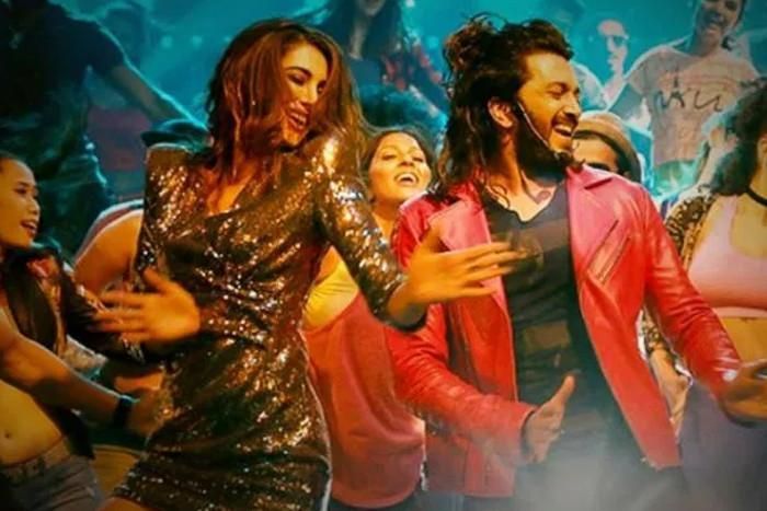banjo movie मूवी रिव्यू: डबल का मतलब समझाती 'बैंजो'