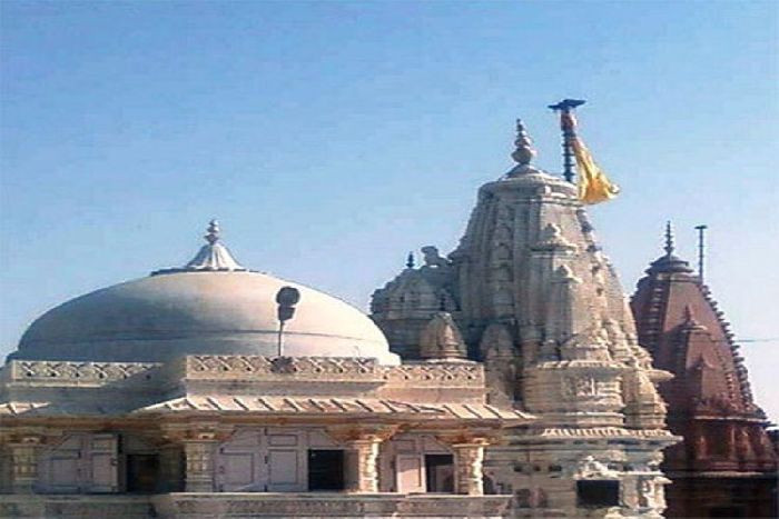 laxminath temple सुरक्षा घेरे में धार्मिक स्थल, बाजारों पर भी नजर