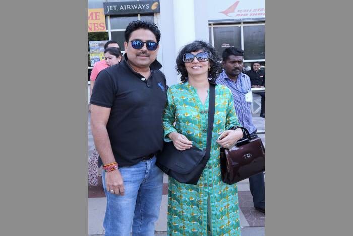 Shailesh Lodha दीपावली मनाने पत्नी संग गृहनगर पहुंचे 'तारक मेहता'