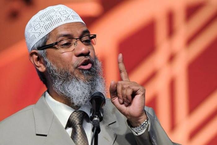 zakir naik सरकार ने जाकिर नाइक के एनजीओ को पूर्व अनुमति की सूची में डाला