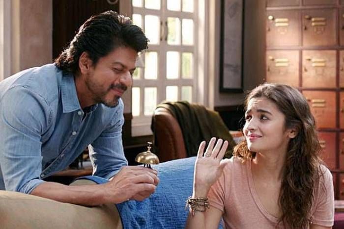 dear zindagi मूवी रिव्यू: दिल को छूती 'डियर जिंदगी'