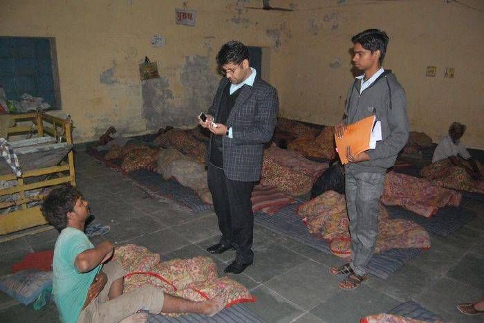 रैन बसेरे में यह निर्माण सामग्री क्यों रखी