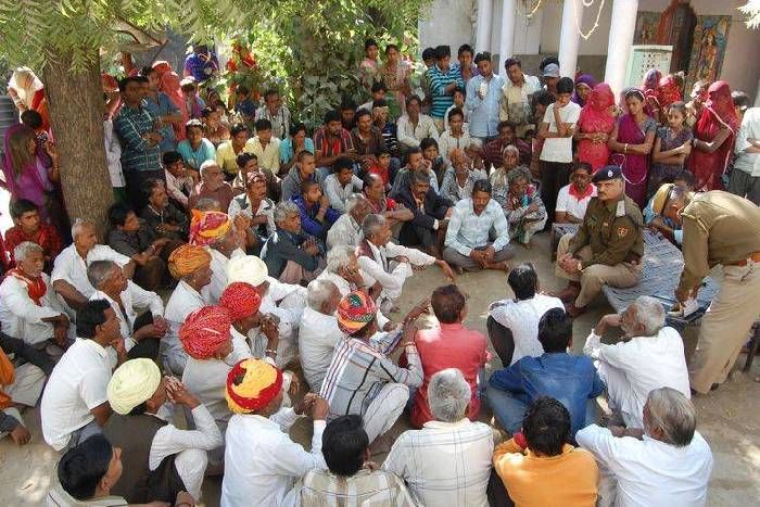 महिला ने कराया छेड़छाड़ का मामला दर्ज, समाज ने कहा झूठी हैं महिला