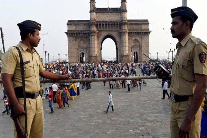 मुंबर्इ पुलिस के जवानों को मिलेगी राहत, शिफ्ट में ड्यूटी करेंगे जवान!