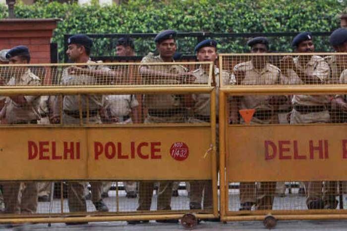 दिल्ली पुलिस में 15,000 अतिरिक्त पुलिसकर्मियों की होगी भर्ती: राजनाथ सिंह