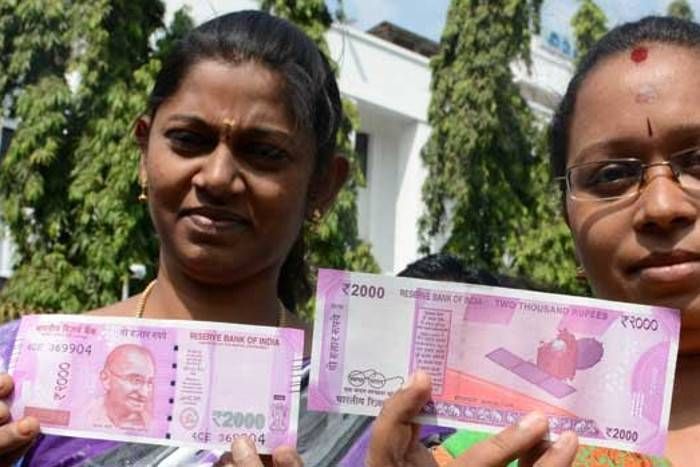 हर महिला को जरूर मालूम होनी चाहिए ये बातें, बैंक आपको देते हैं इतने विशेष लाभ