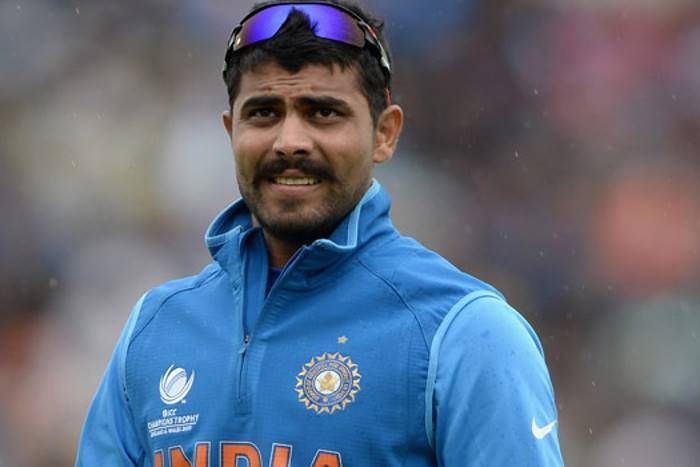 ravindra jadeja जडेजा की कार का एक्सीडेंट, घायल लड़की को खुद हॉस्पिटल लेकर गए