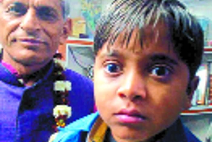 कुदरत का करिश्मा! लौट आई मासूम की आंख की रोशनी