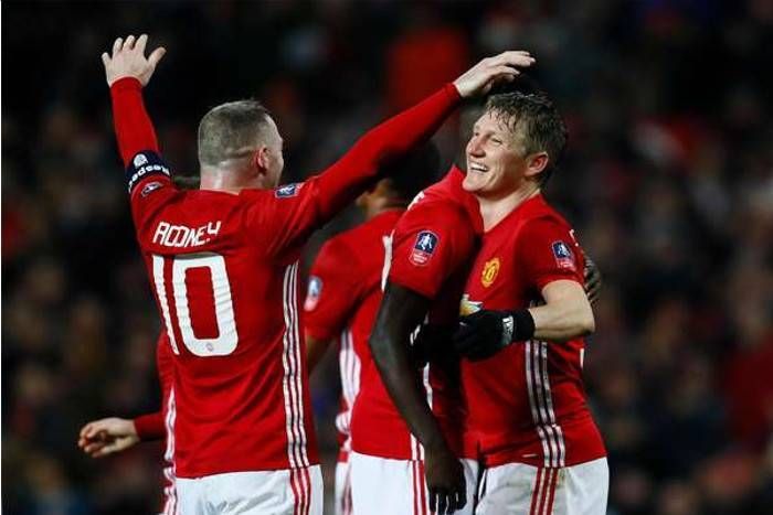 Manchester United युनाइटेड ने वाटफोर्ड को 2-0 से हराया
