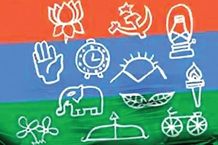 राजनीति में खोता जा रहा है शिष्टाचार