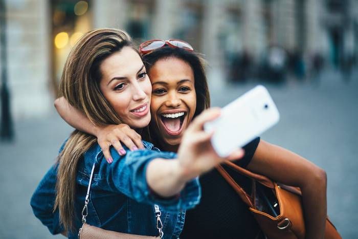 selfies-lice अब आप ले सकते हैं 25 हज़ार से ज्यादा सेल्फी,आइये जानते हैं ?