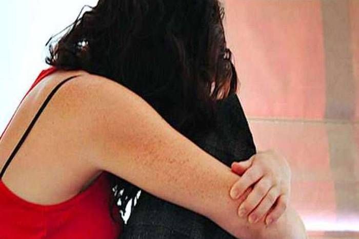 Nude Photos सोशल मीडिया पर डाले सहेली के अश्लील फोटो, इस वजह से उठाया यह कदम