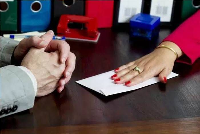 Pay Bribes रिपोर्ट में खुलासाः भारत में रहते हैं सबसे ज्यादा रिश्वतखोर, 69% लोग देते हैं घूस