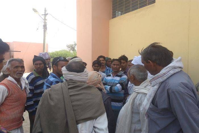 घर में घुसते ही पकड़ा और मालकिन ने मार दी युवक में गोली