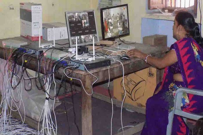 व्यवस्था को लेकर प्रदर्शन, बोर्ड परीक्षा का मामला