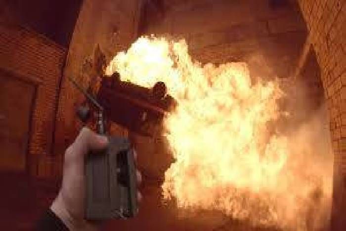 fire अवैध वसूली कर रहे हार्डकोर अपराधी ने पुलिस पर किए फायर