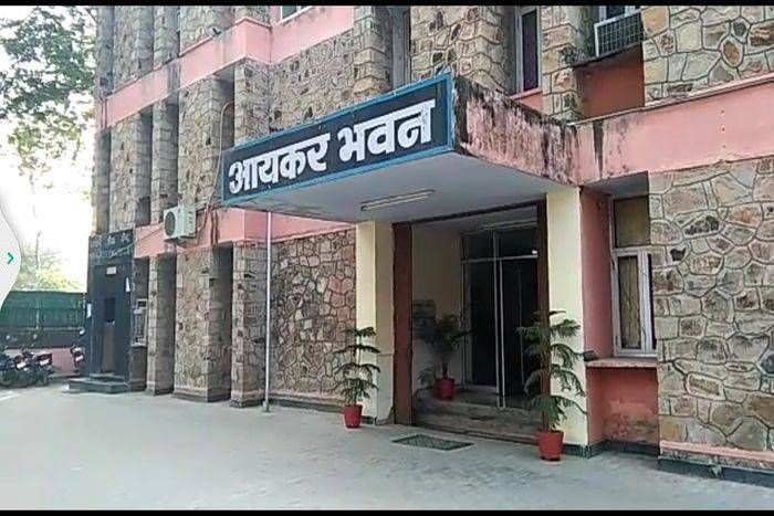 किसानों के खाते में जमा हुए करोड़ों रुपए, मिले नोटिस